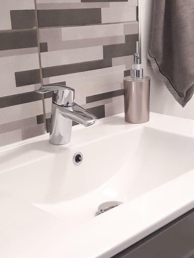 Comfort Stay Basel Airport 1A46 Saint-Louis  Bagian luar foto
